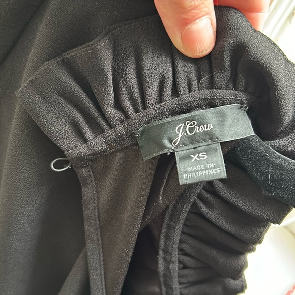J Crew Ruffle Neck Crepe Top XS/Black - Picture 4 of 4